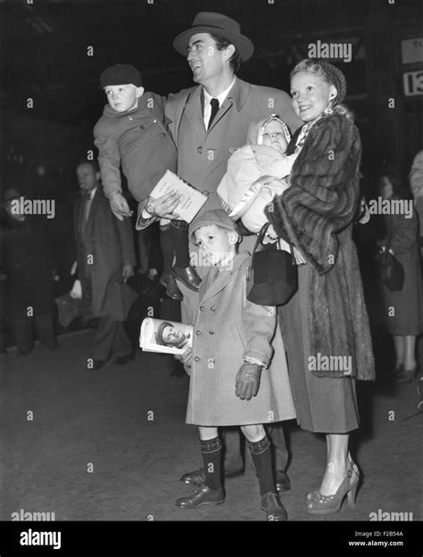 greta kukkonen|gregory peck family photos.